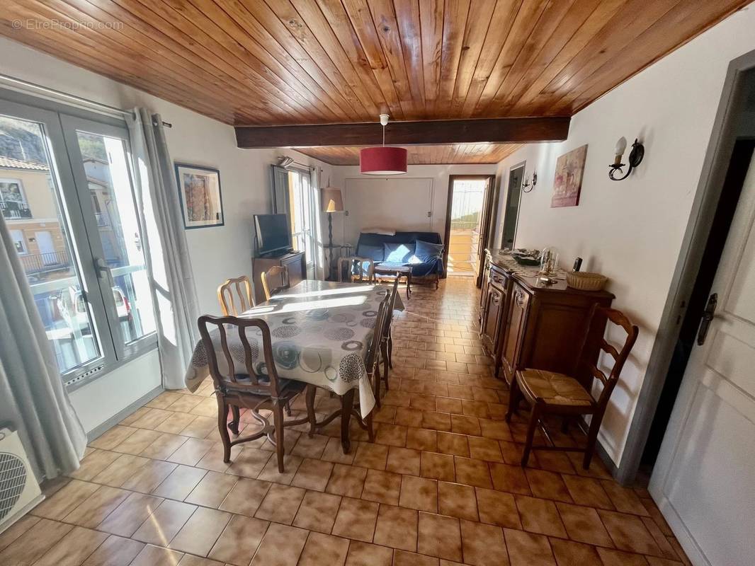 Appartement à ENTREVAUX