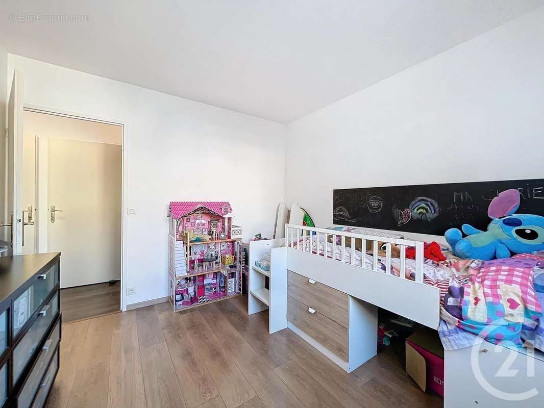 Appartement à COLOMBES