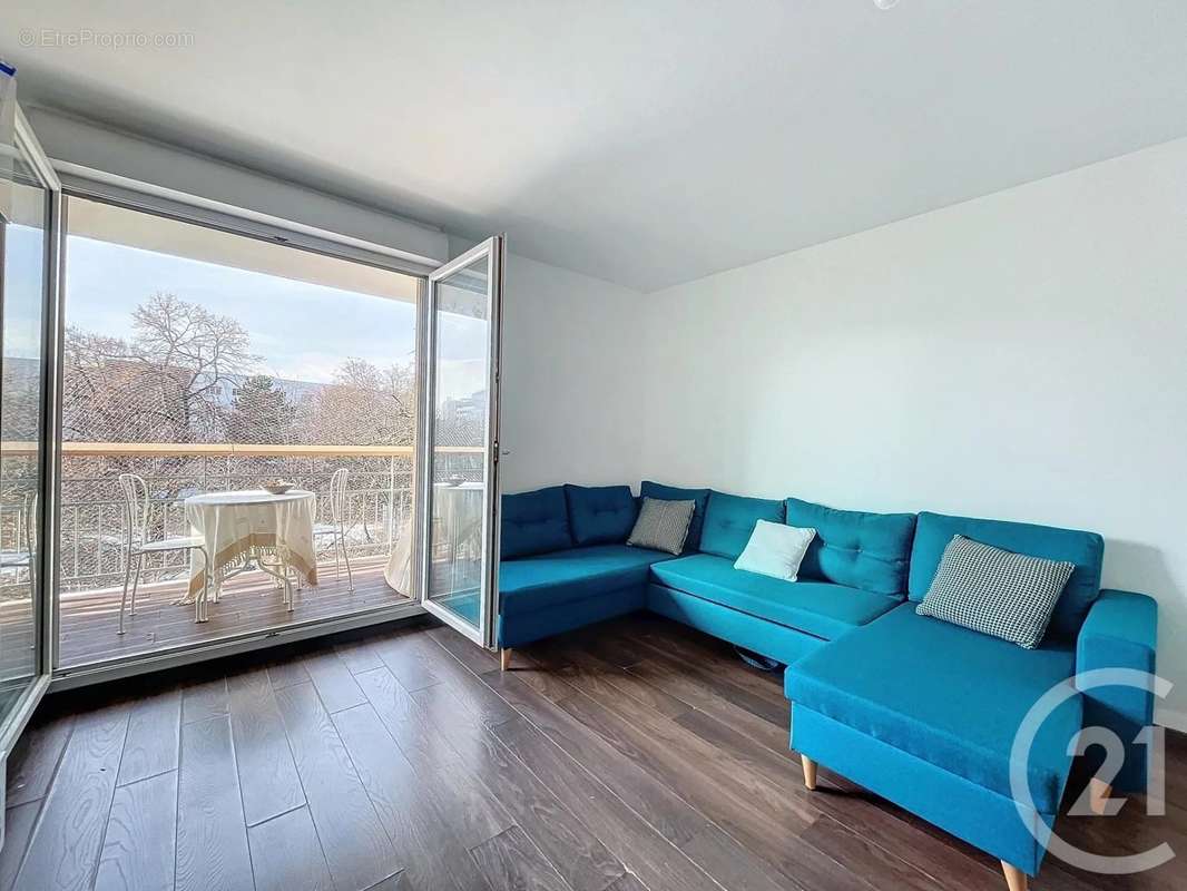 Appartement à COLOMBES