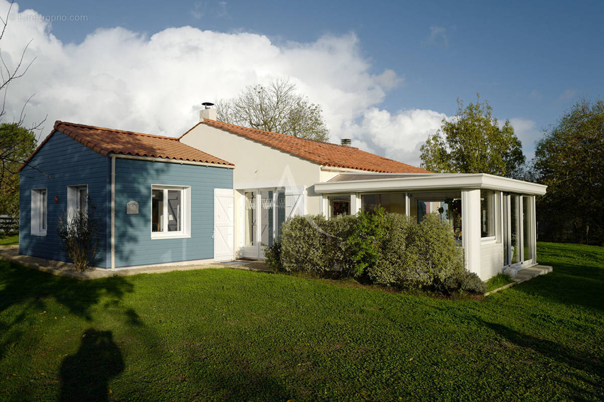 Maison à SAINT-CYR-EN-TALMONDAIS