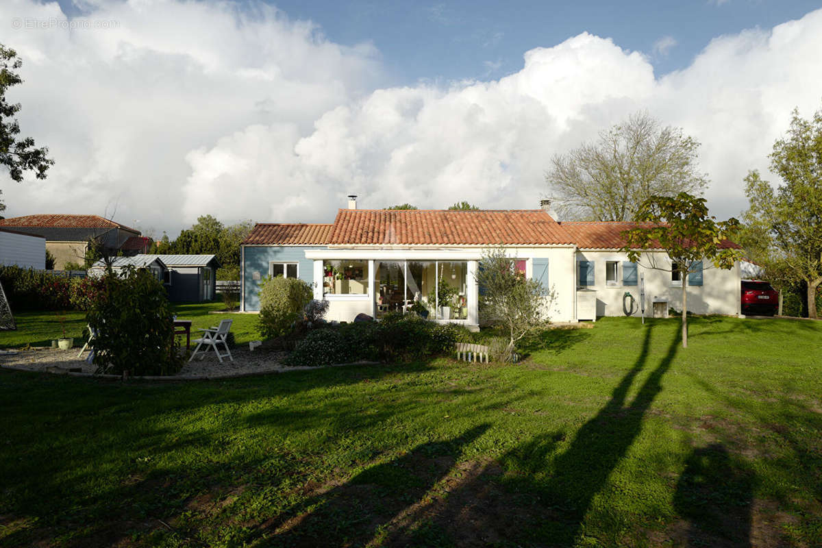 Maison à SAINT-CYR-EN-TALMONDAIS