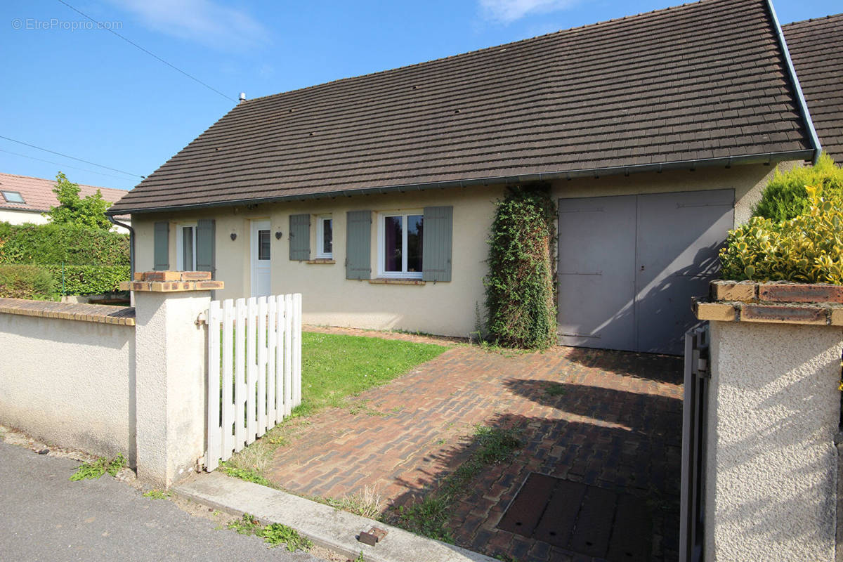 Maison à SAINT-MARTIN-LONGUEAU