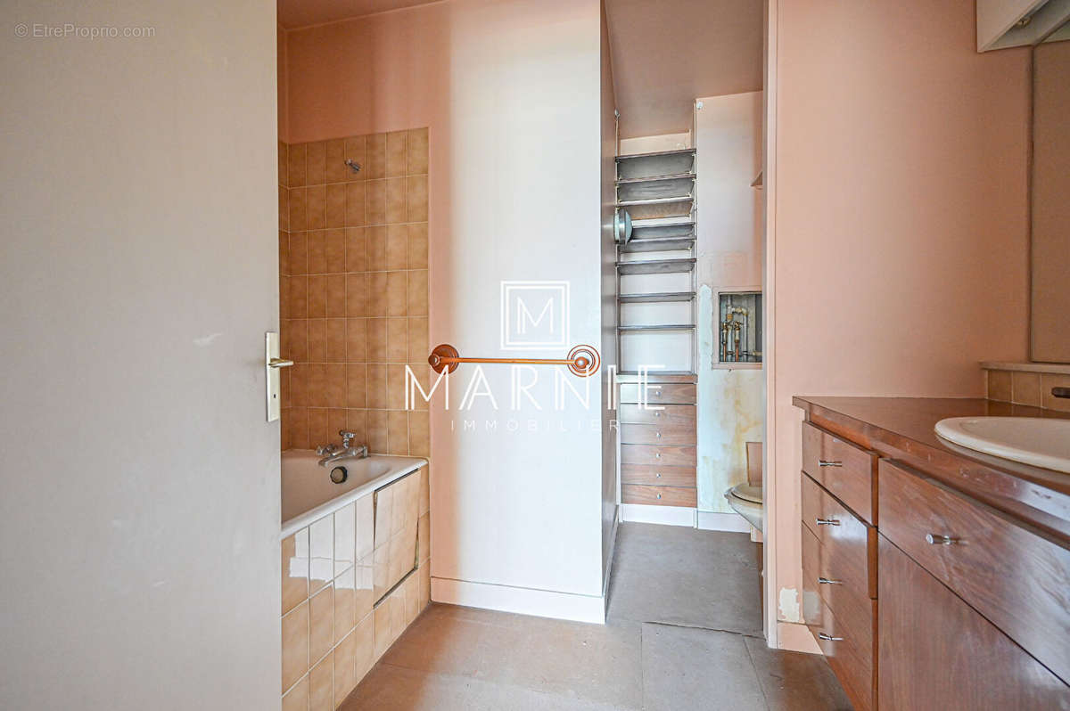 Appartement à PARIS-15E