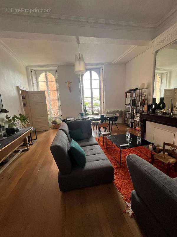   - Appartement à TOULOUSE