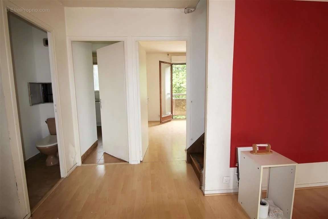 Appartement à OZOIR-LA-FERRIERE