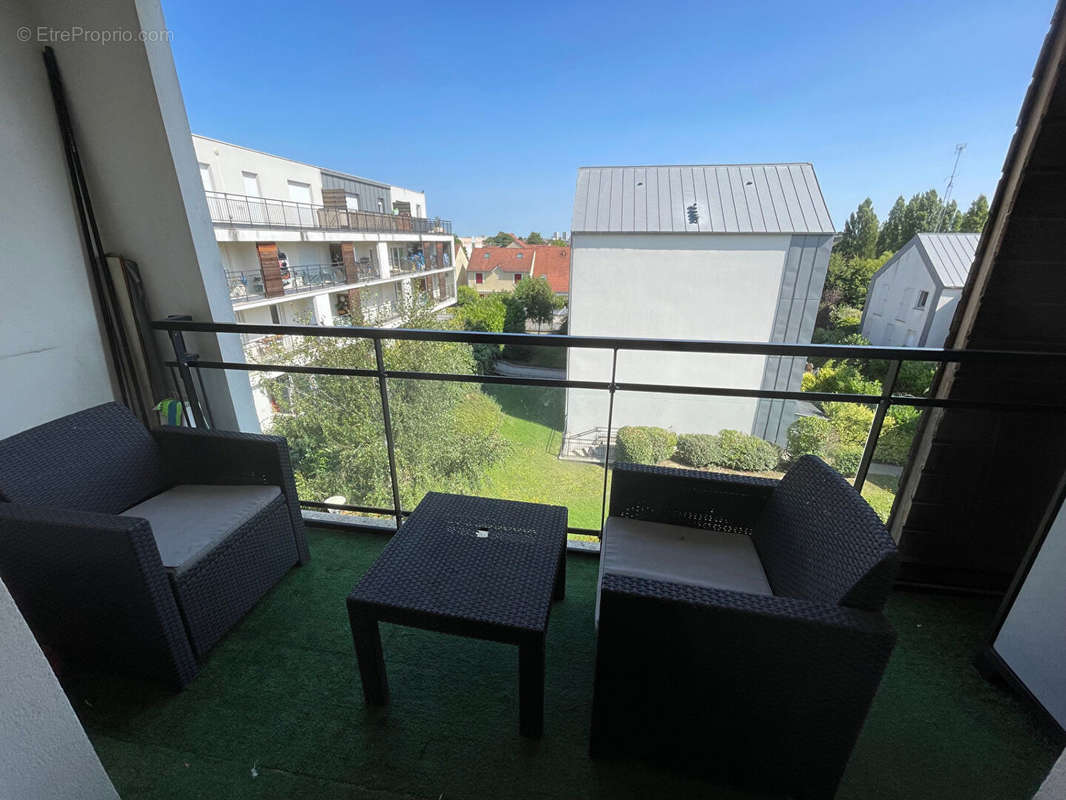 Appartement à LES PAVILLONS-SOUS-BOIS