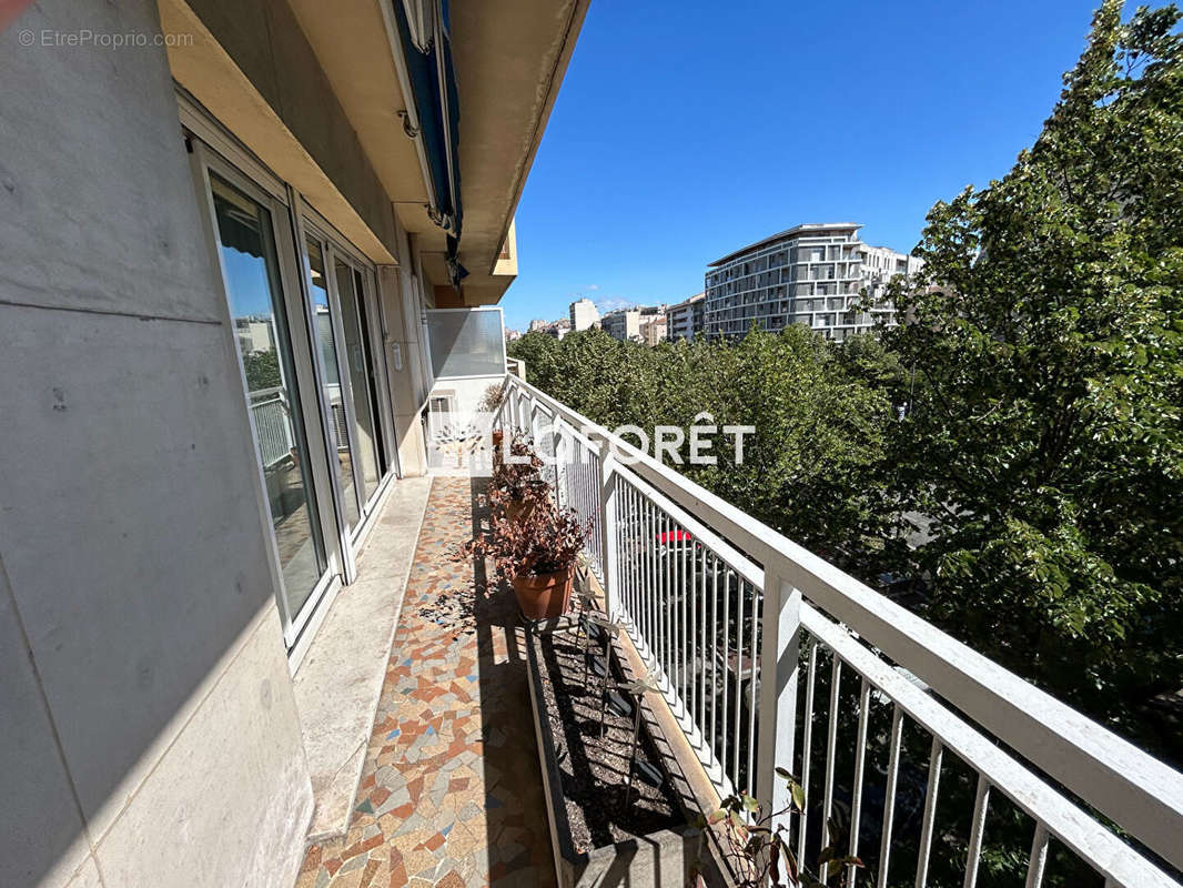 Appartement à MARSEILLE-8E