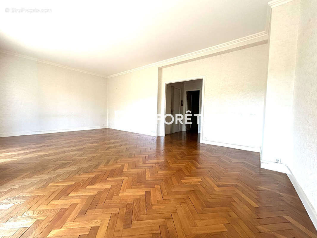 Appartement à MARSEILLE-8E