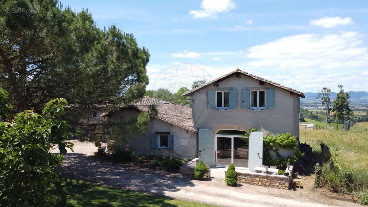 Maison à VILLEFRANCHE-SUR-SAONE