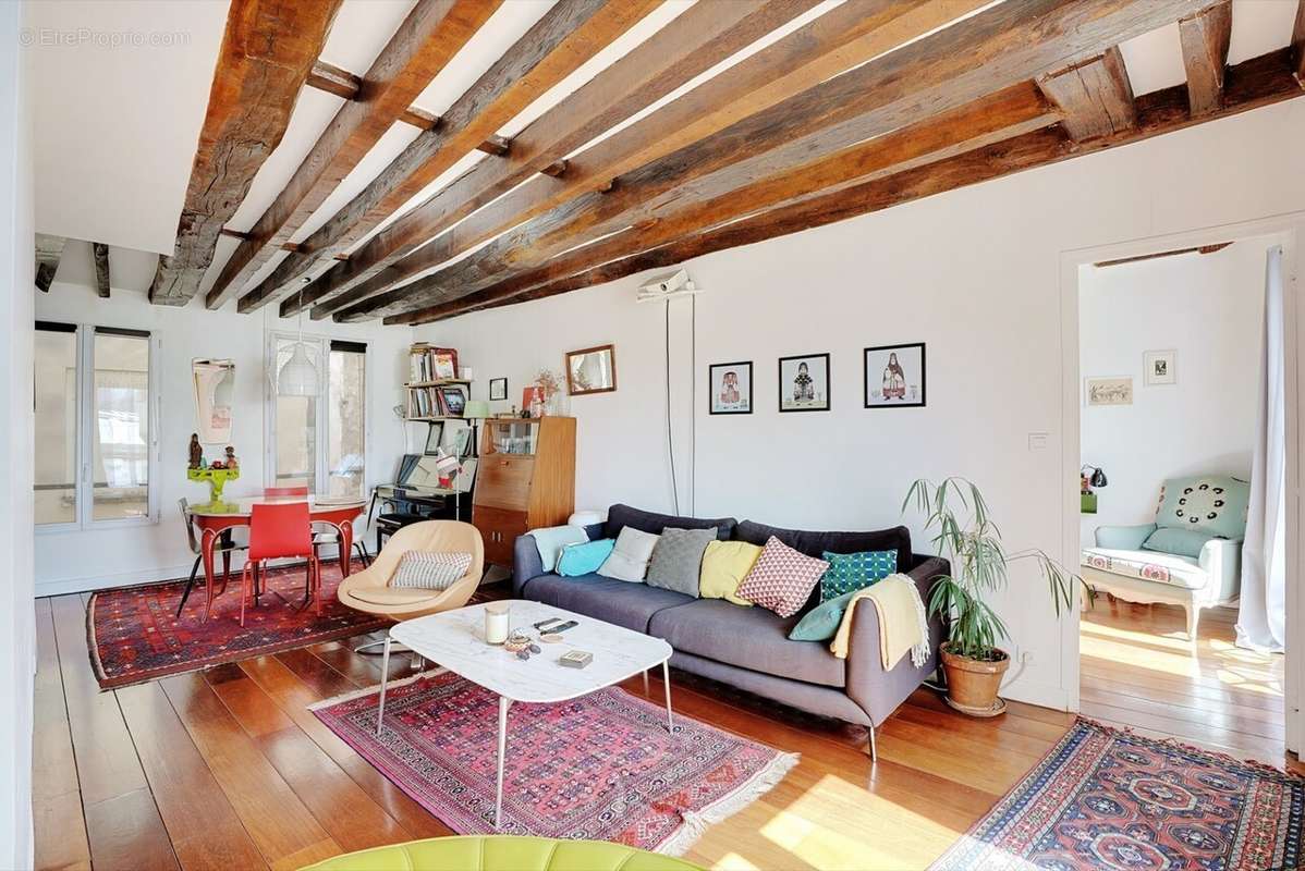 Appartement à PARIS-2E