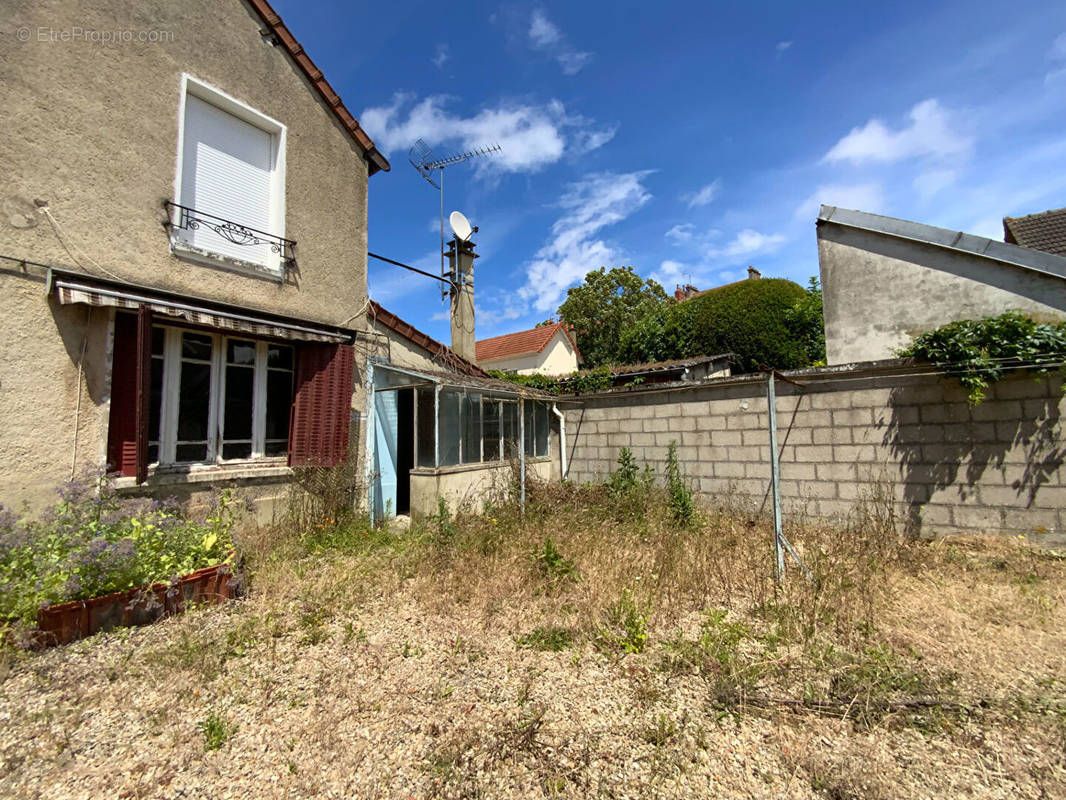 Appartement à SAINTE-SAVINE