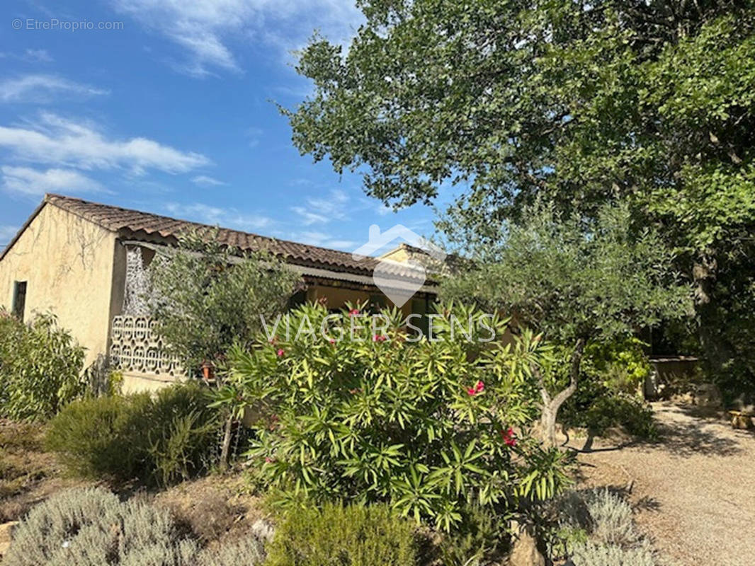 Maison à VAISON-LA-ROMAINE