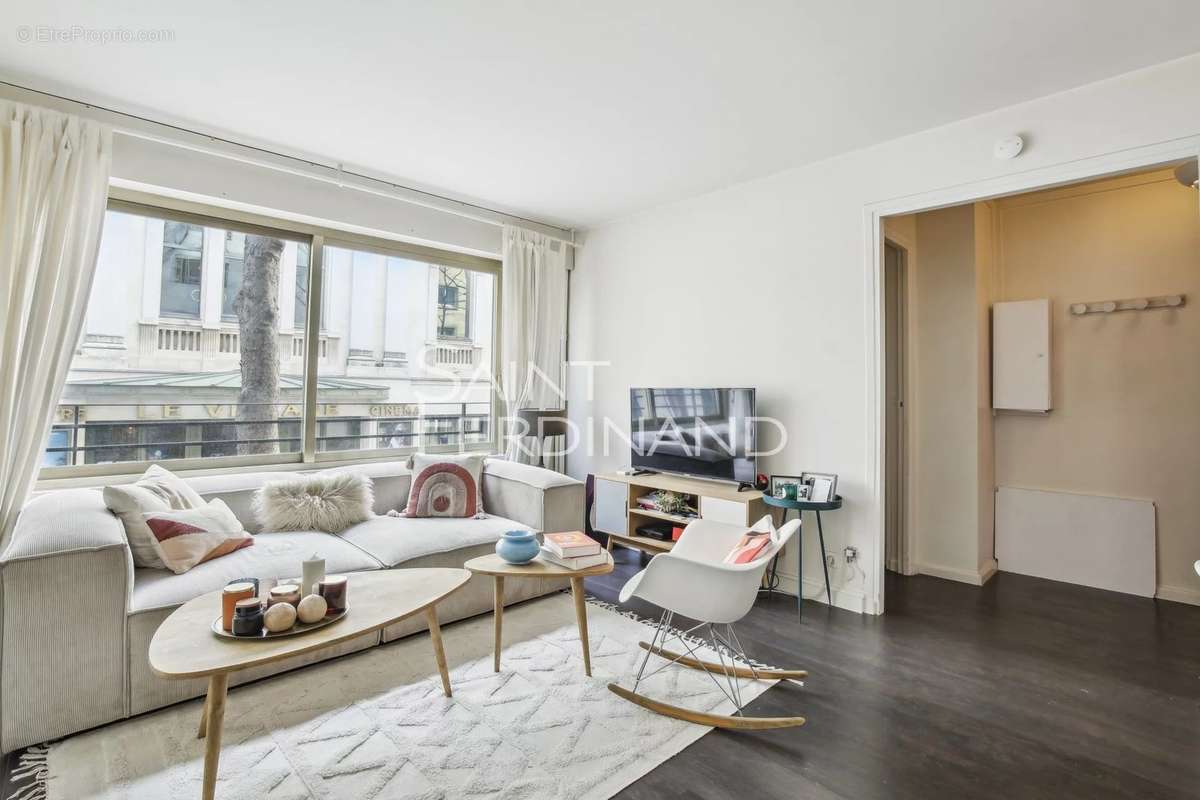 Appartement à NEUILLY-SUR-SEINE