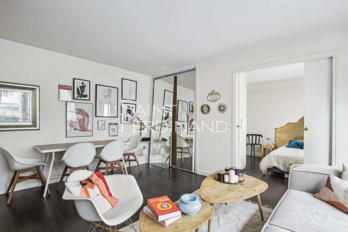 Appartement à NEUILLY-SUR-SEINE