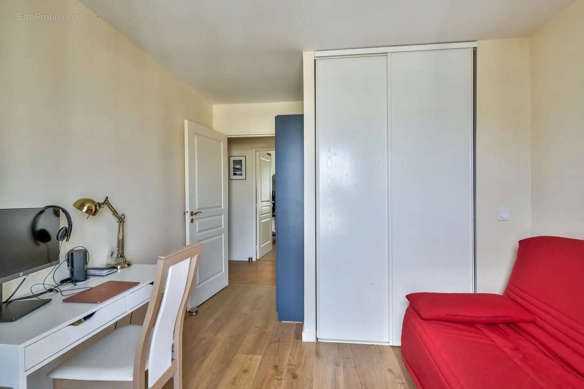 Appartement à ISSY-LES-MOULINEAUX