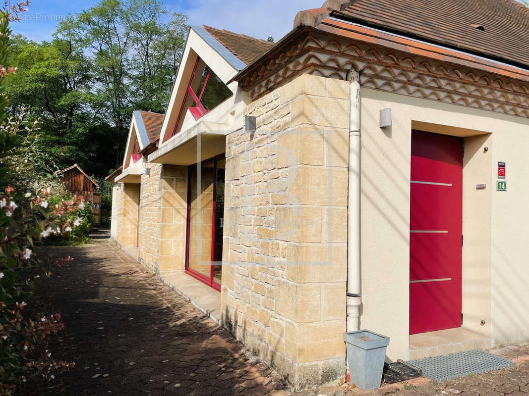 Maison à CORGNAC-SUR-L&#039;ISLE