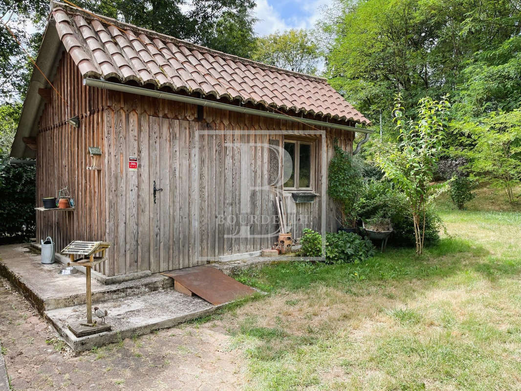 Maison à CORGNAC-SUR-L&#039;ISLE