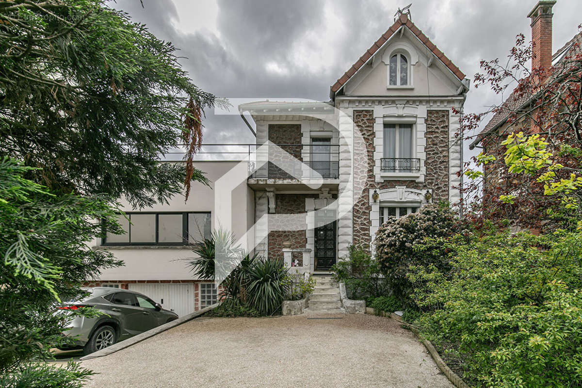 Maison à CHAMPIGNY-SUR-MARNE