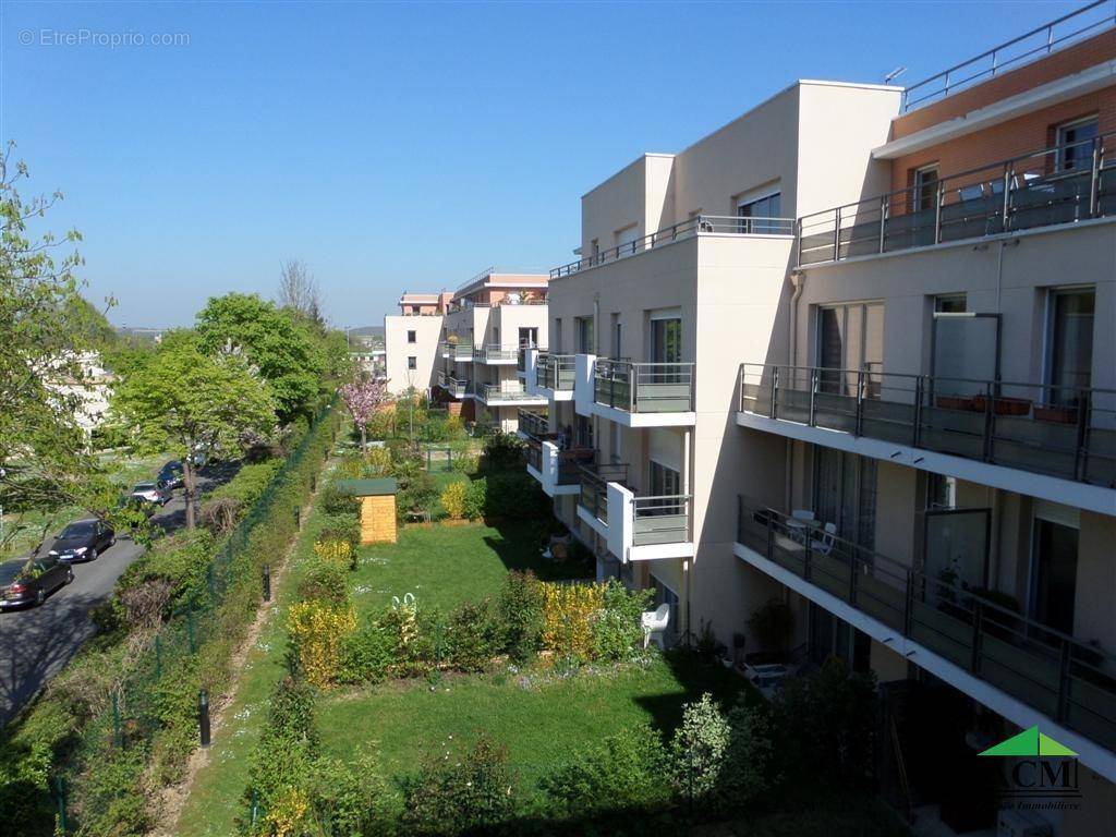 Appartement à MERY-SUR-OISE