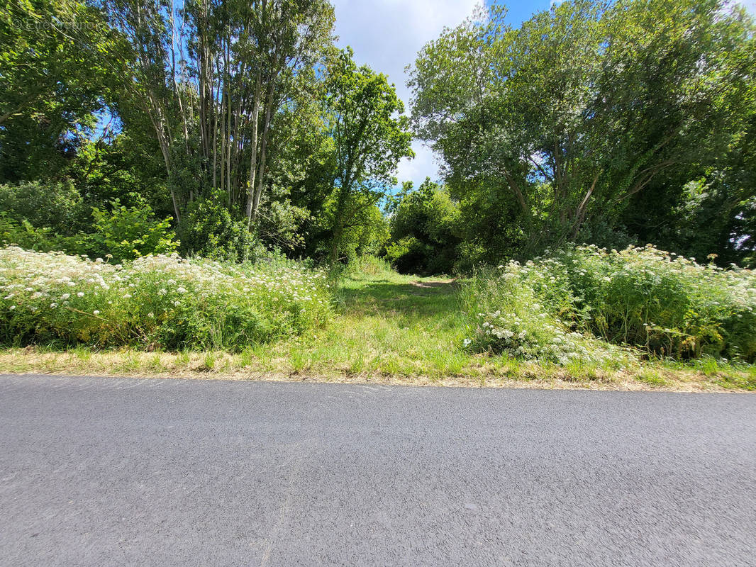 Terrain à BEGARD