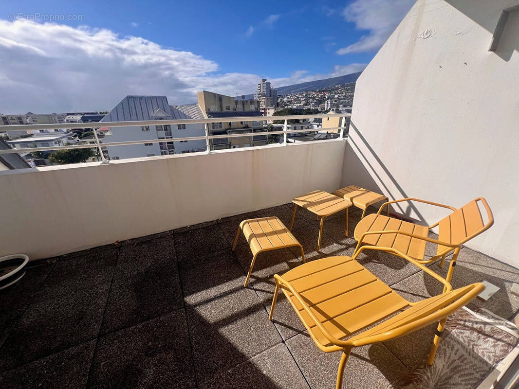 Appartement à SAINT-DENIS