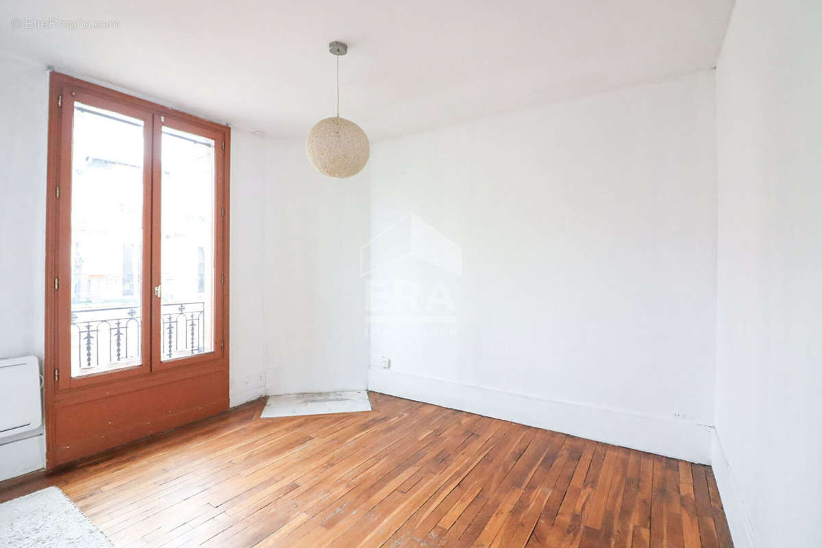 Appartement à PARIS-20E