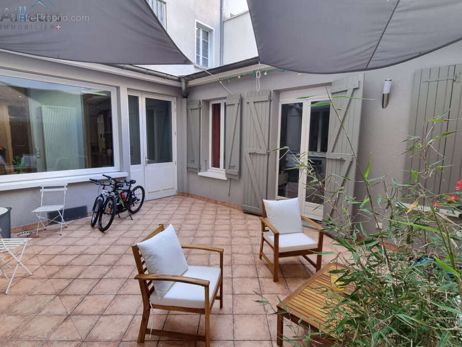 Appartement à AIX-LES-BAINS