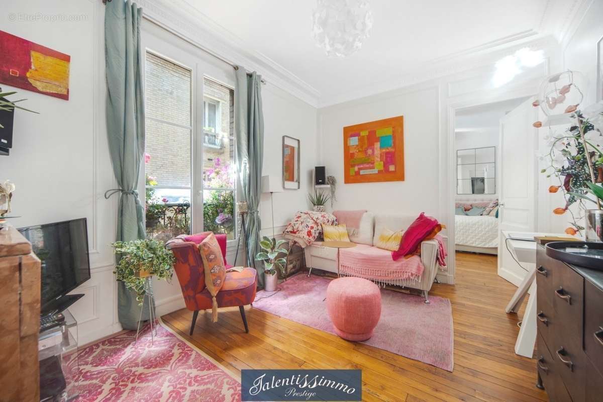 Appartement à PARIS-12E