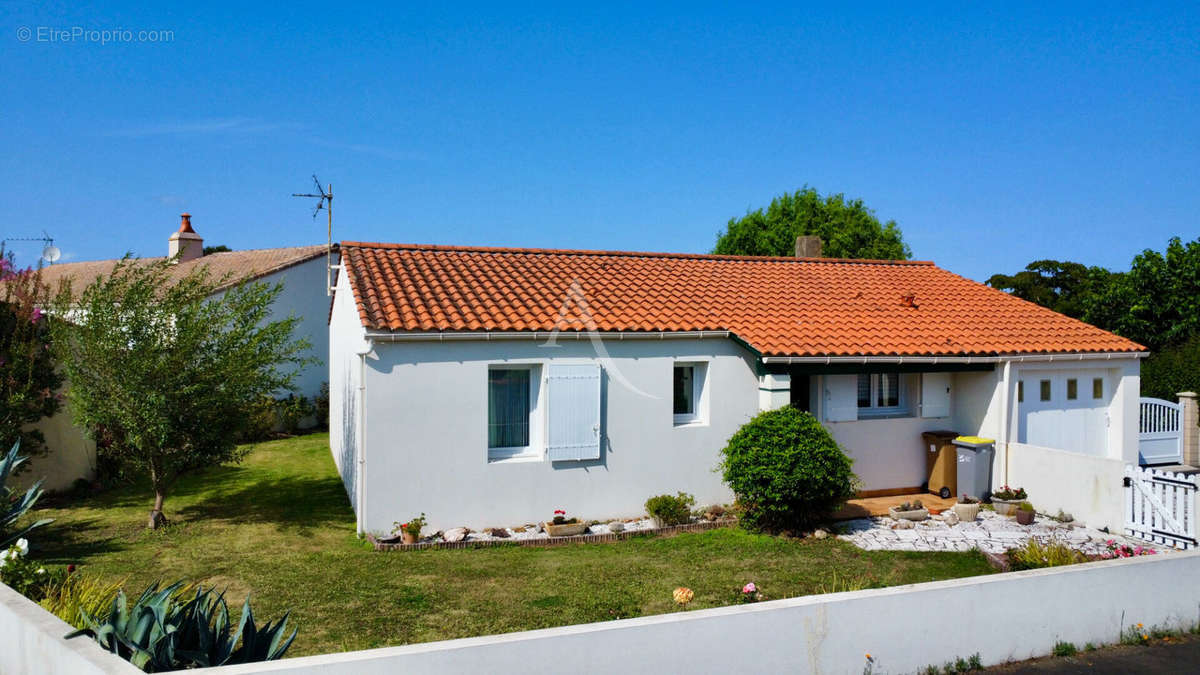 Maison à TALMONT-SAINT-HILAIRE