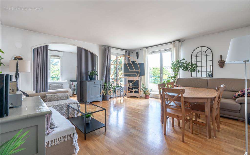 Appartement à NOGENT-SUR-MARNE