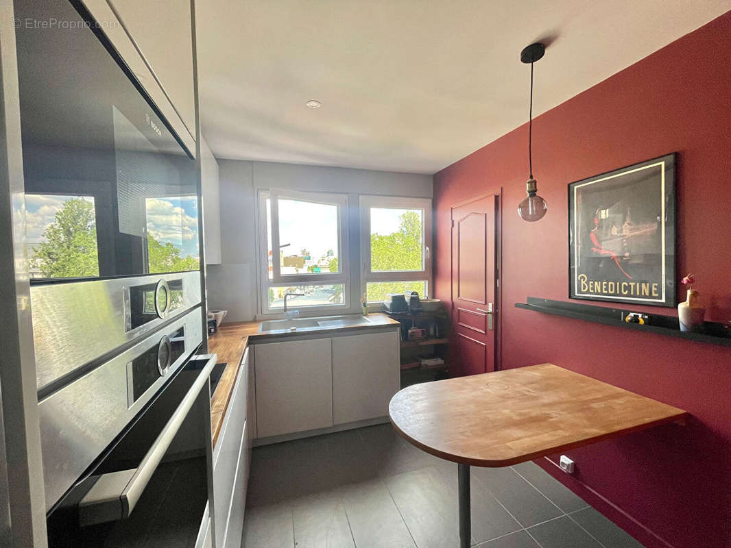 Appartement à ASNIERES-SUR-SEINE