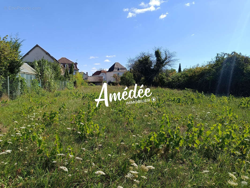 Terrain à BIARS-SUR-CERE