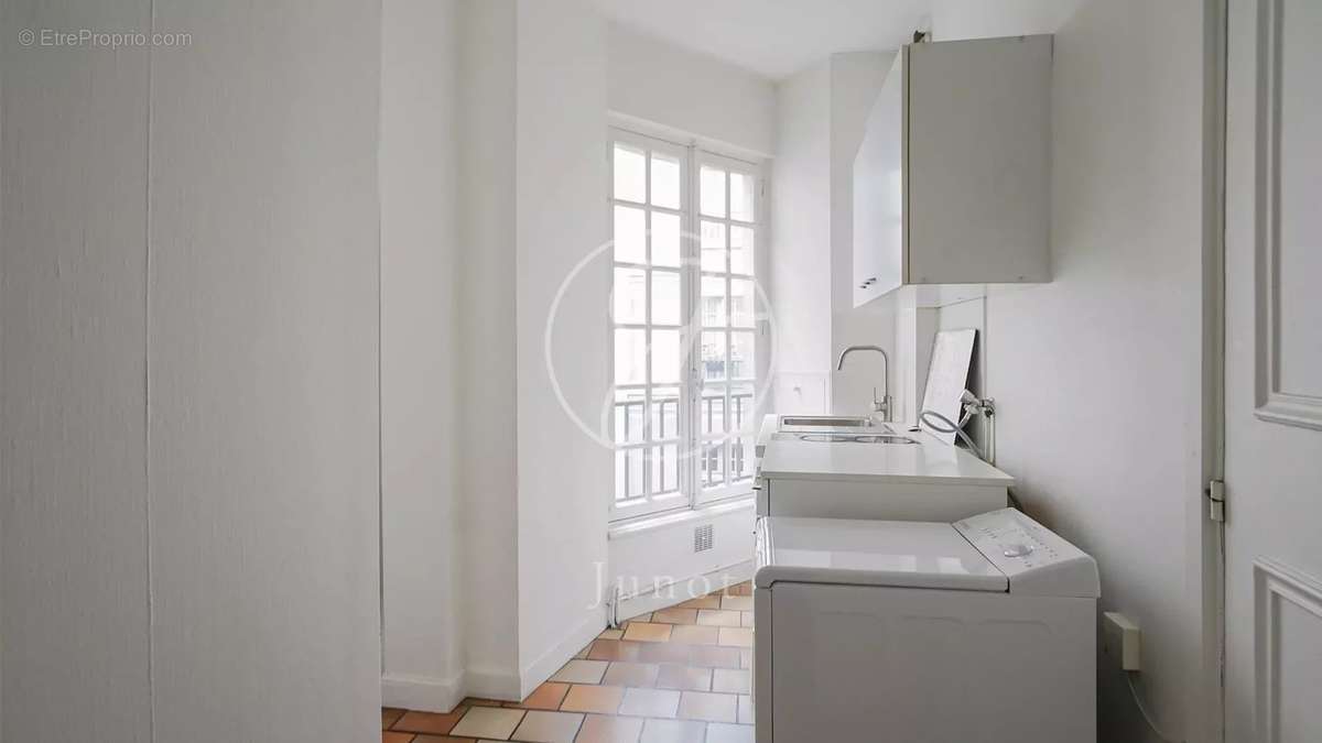 Appartement à PARIS-5E