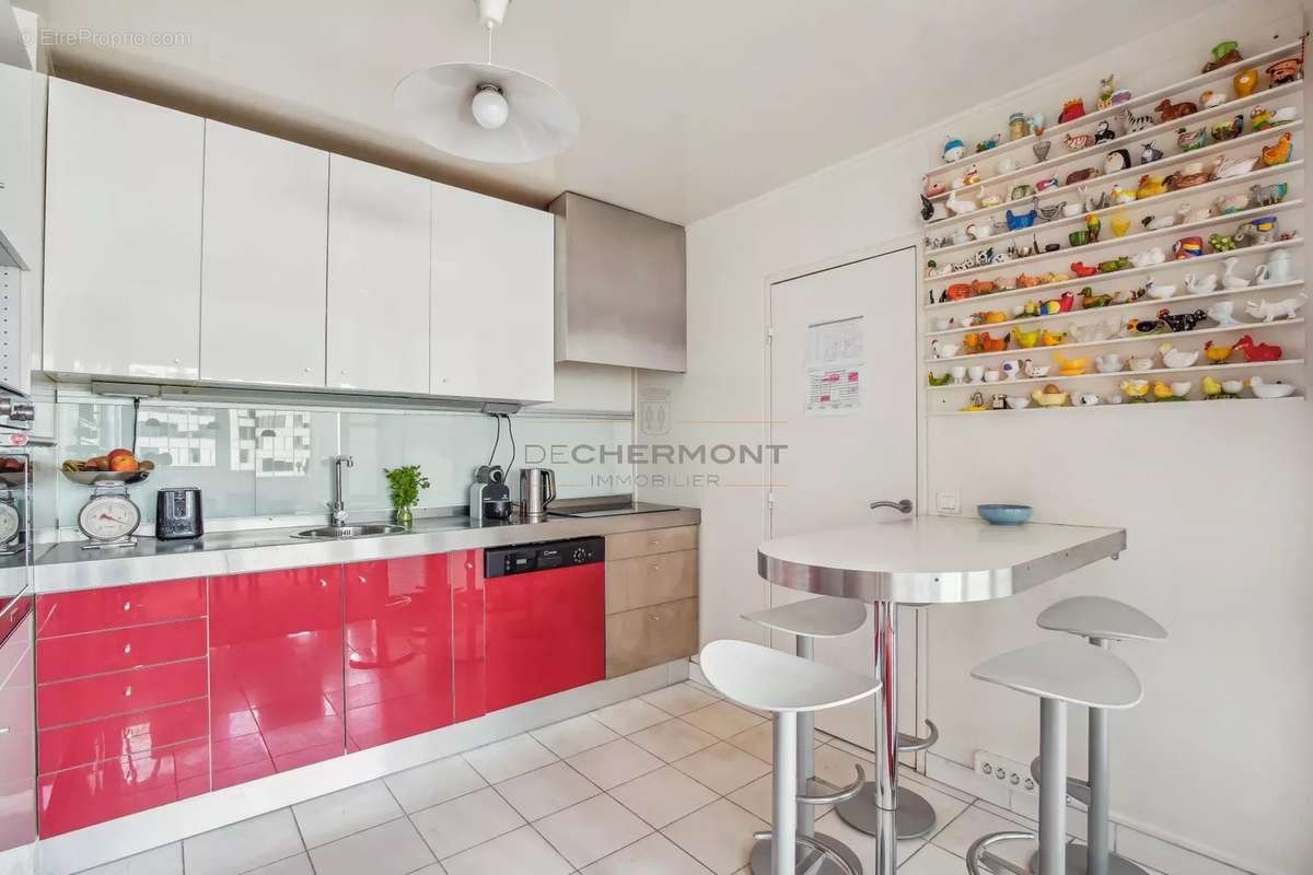 Appartement à COURBEVOIE