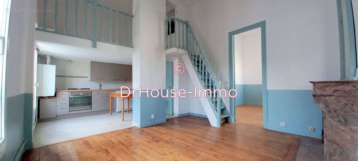 Appartement à PARIS-10E