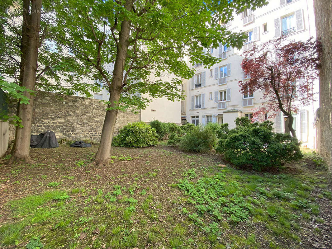 Appartement à LEVALLOIS-PERRET