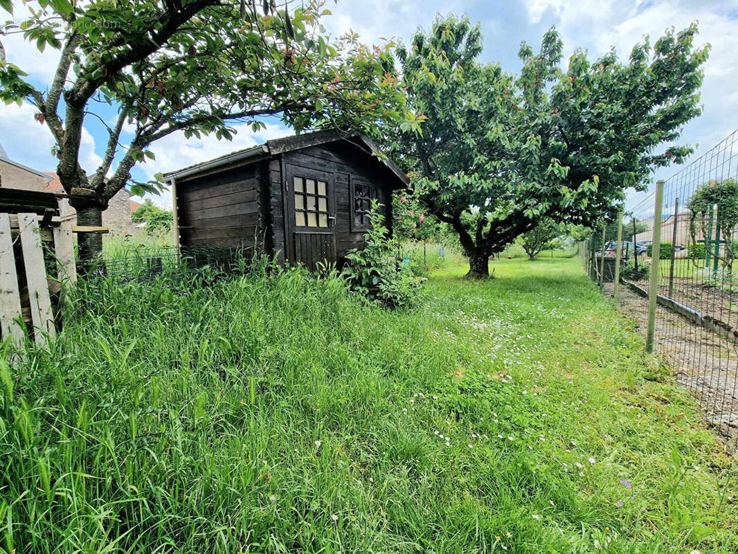 Maison à VIGNEULLES-LES-HATTONCHATEL