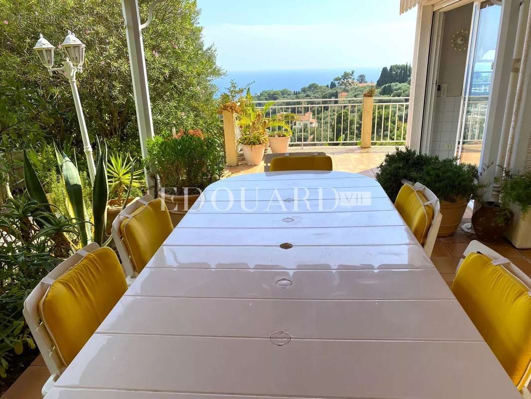 Appartement à ROQUEBRUNE-CAP-MARTIN