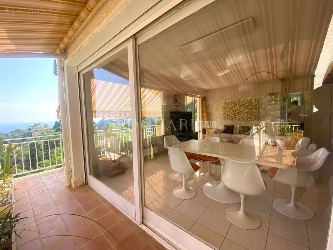 Appartement à ROQUEBRUNE-CAP-MARTIN