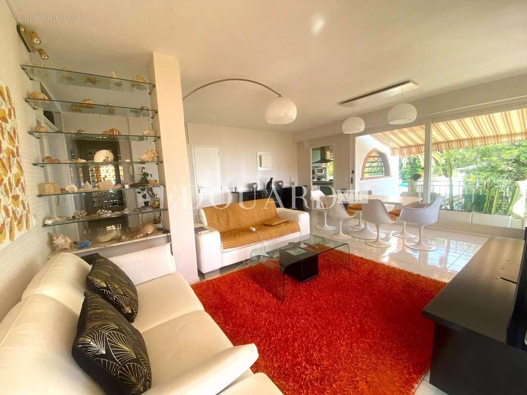 Appartement à ROQUEBRUNE-CAP-MARTIN