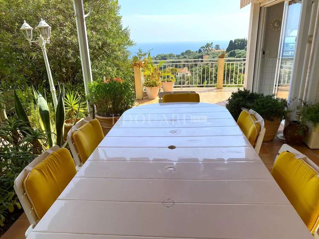 Appartement à ROQUEBRUNE-CAP-MARTIN