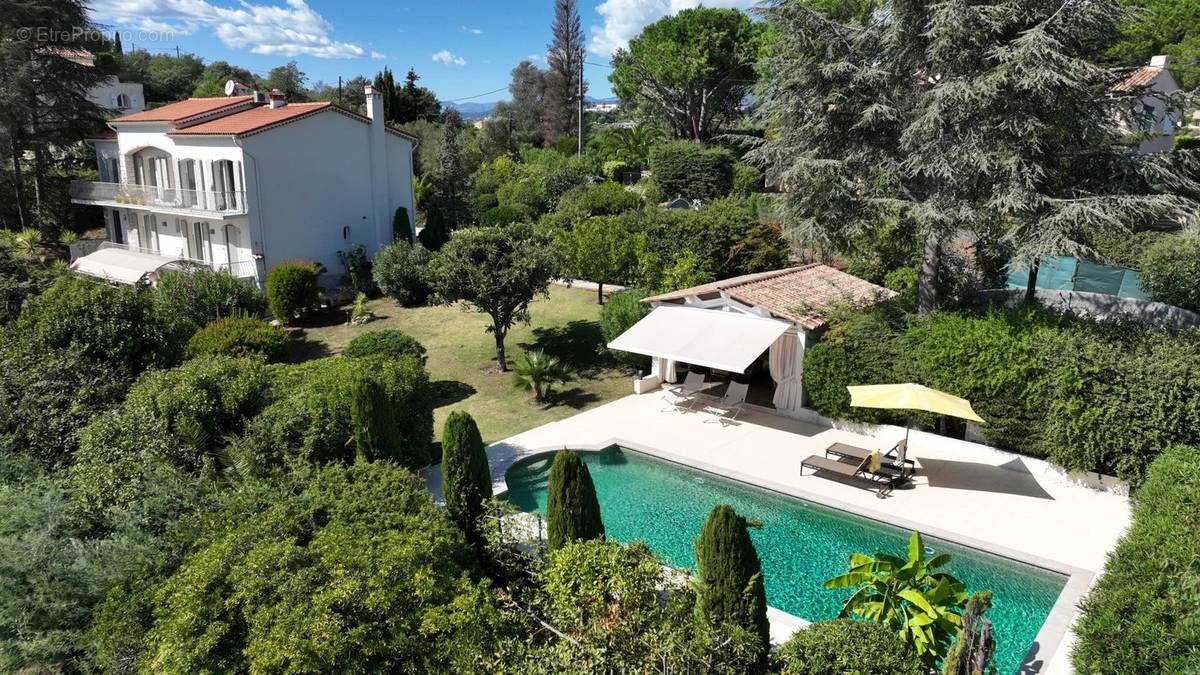 Maison à MOUGINS