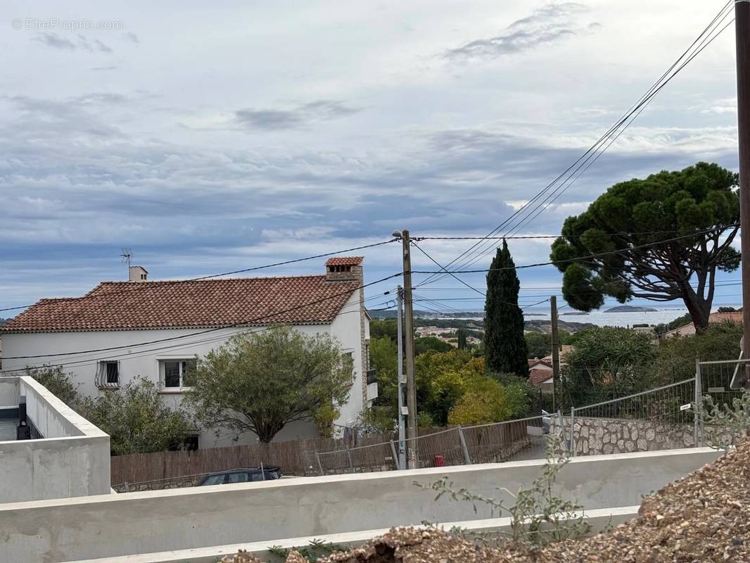 Appartement à SIX-FOURS-LES-PLAGES