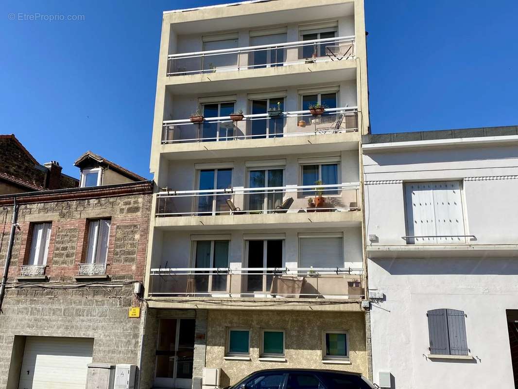 Appartement à SAINT-ETIENNE