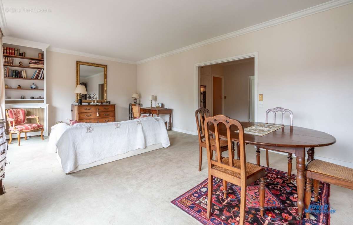 Appartement à NOGENT-SUR-MARNE