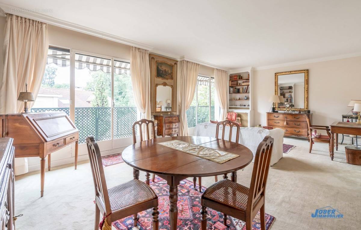 Appartement à NOGENT-SUR-MARNE