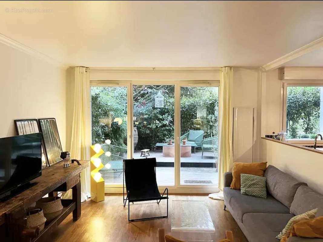 Appartement à ISSY-LES-MOULINEAUX