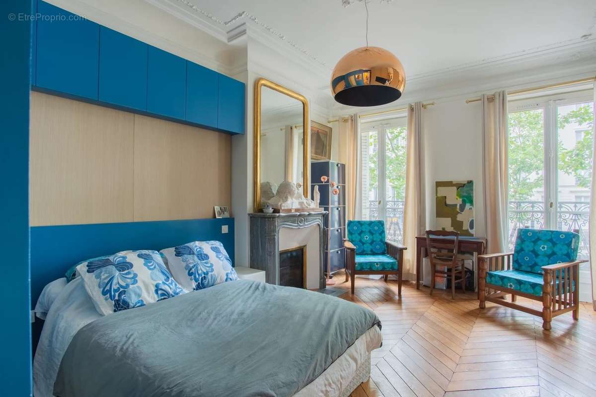 Appartement à PARIS-6E