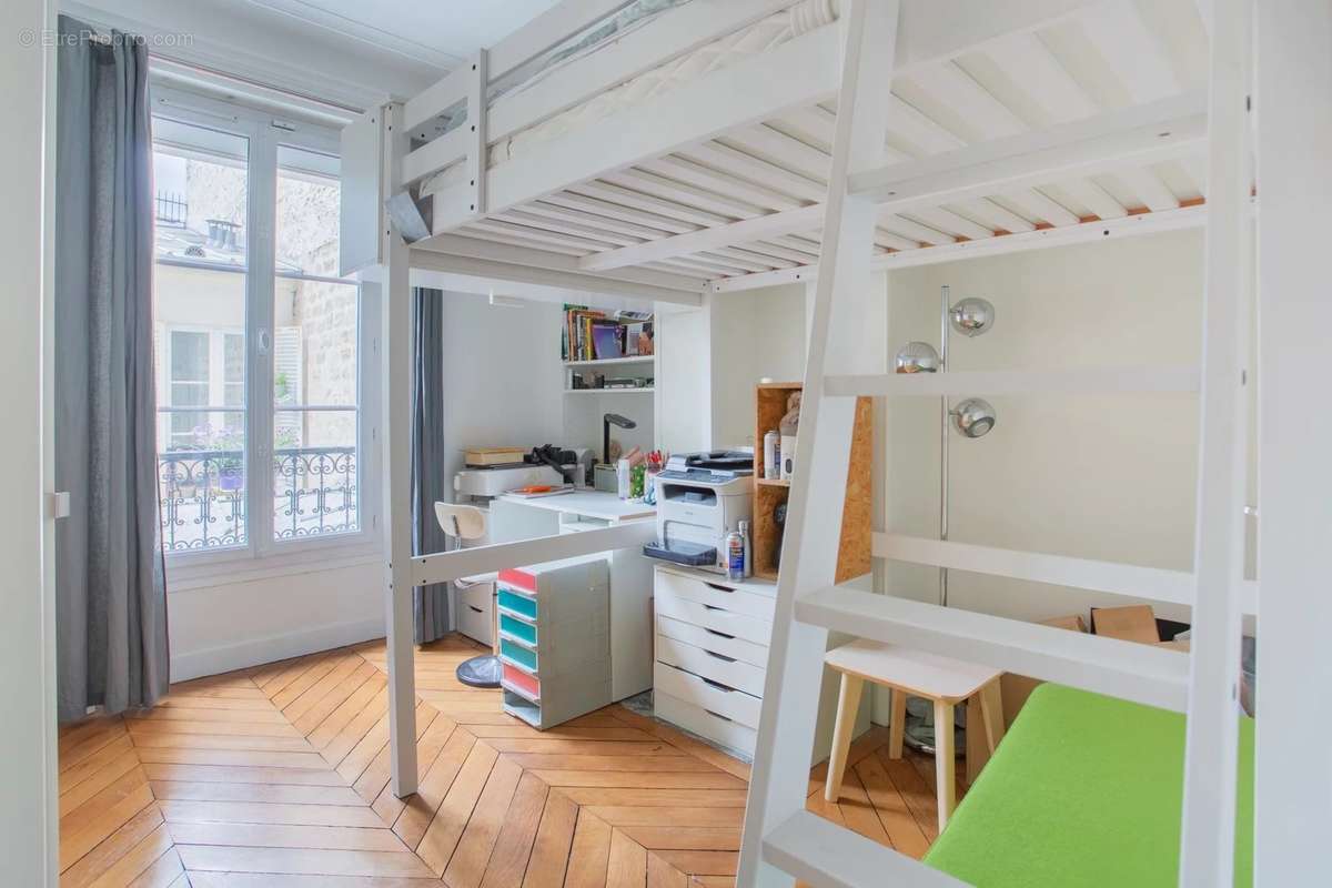 Appartement à PARIS-6E