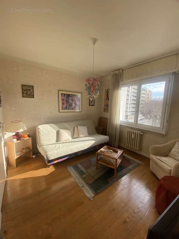 Appartement à AIX-LES-BAINS